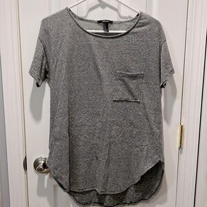 Forever 21 women’s tshirt